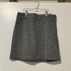 Loft gray short pencil-style skirt, size 8